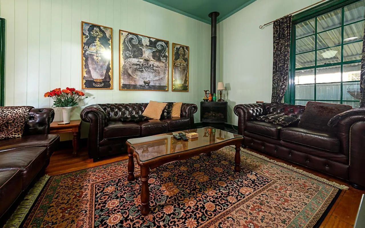 *** Guest house Pitstop Lodge Guesthouse B&B Warwick Australia